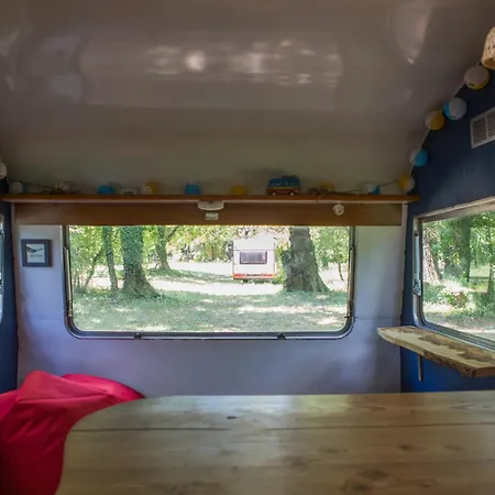 Camping La Permaculturelle - Domaine Des Ramières *