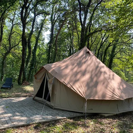La Permaculturelle - Domaine Des Ramières Camping Le Poët-Laval